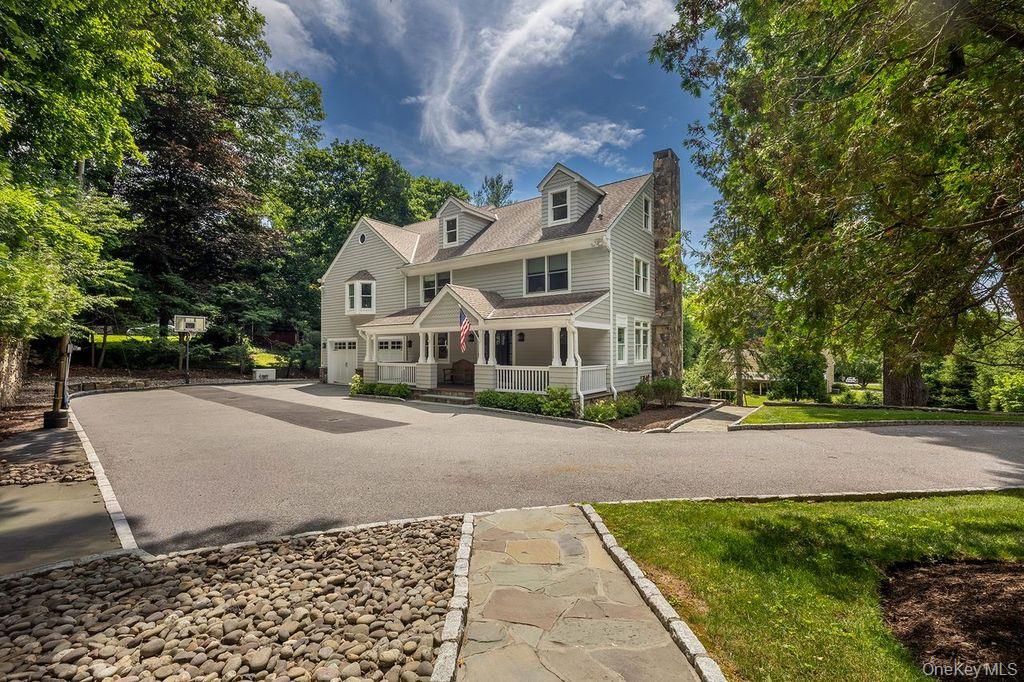 55 Harris Road Katonah, NY 10536 - Photo 2 of 50 Front of House and Driveway