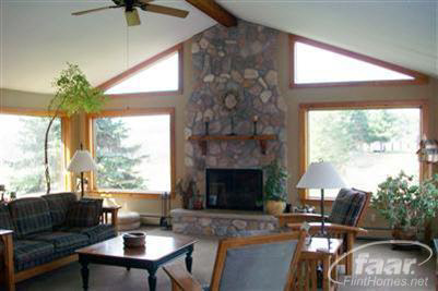 11072 West Mount Morris Road Flushing, MI 48433 - Photo 2 of 12 20234575-1.JPG