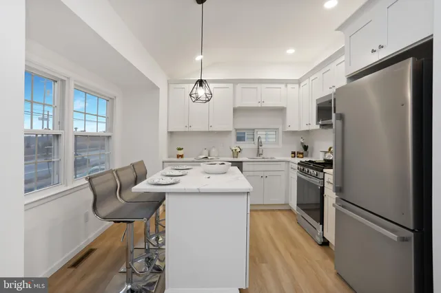 $475,000 | 283 Ward Avenue, Bordentown, NJ 08505