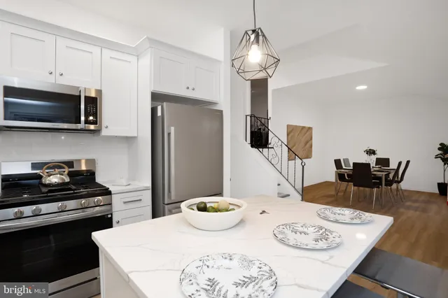 $475,000 | 283 Ward Avenue, Bordentown, NJ 08505