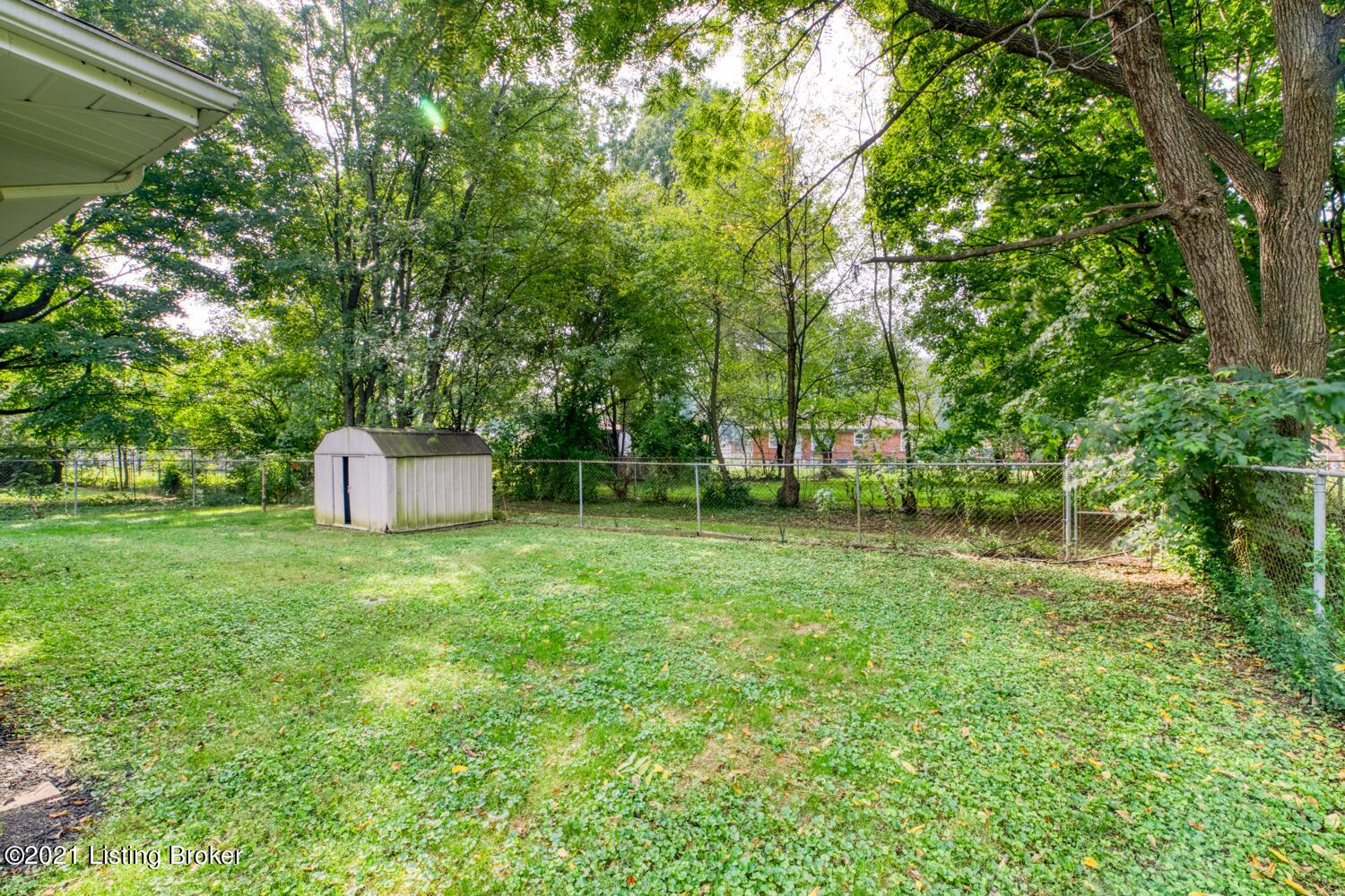 2204 Peaslee Road Louisville, KY 40216 - Photo 23 of 29 GSP-2204_Peaslee_Rd-23