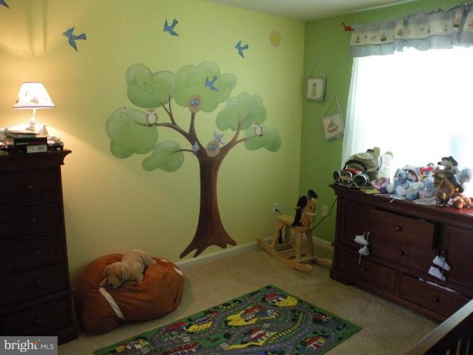 9814 Farm Pond Road Laurel, MD 20708 - Photo 22 of 25 Bedroom #3