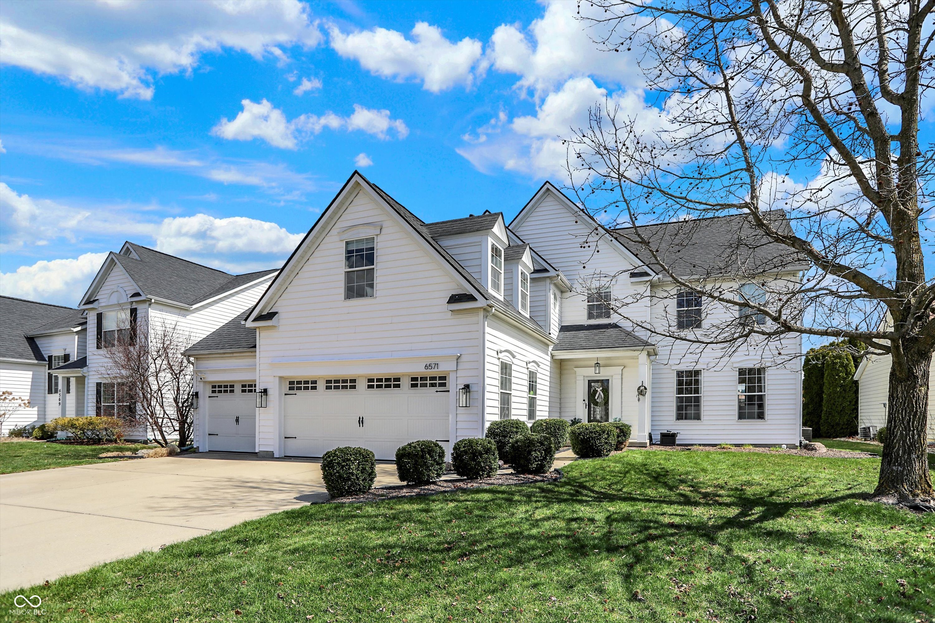 6571 Hunters Ridge South Zionsville, IN 46077 - Photo 2 of 88