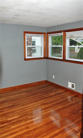 18 Middle Street Beverly, MA 01915 - Photo 9 of 19 Gallery Image 9