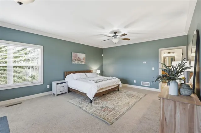 a view of livingroom with furniture and windows