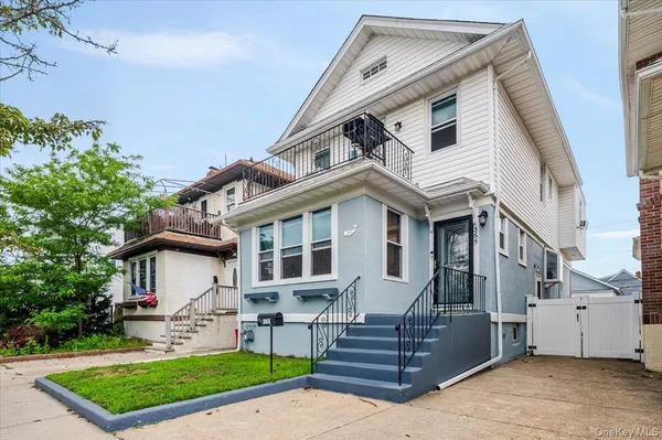 $899,000 | 365 West Hudson Street, Long Beach, NY 11561