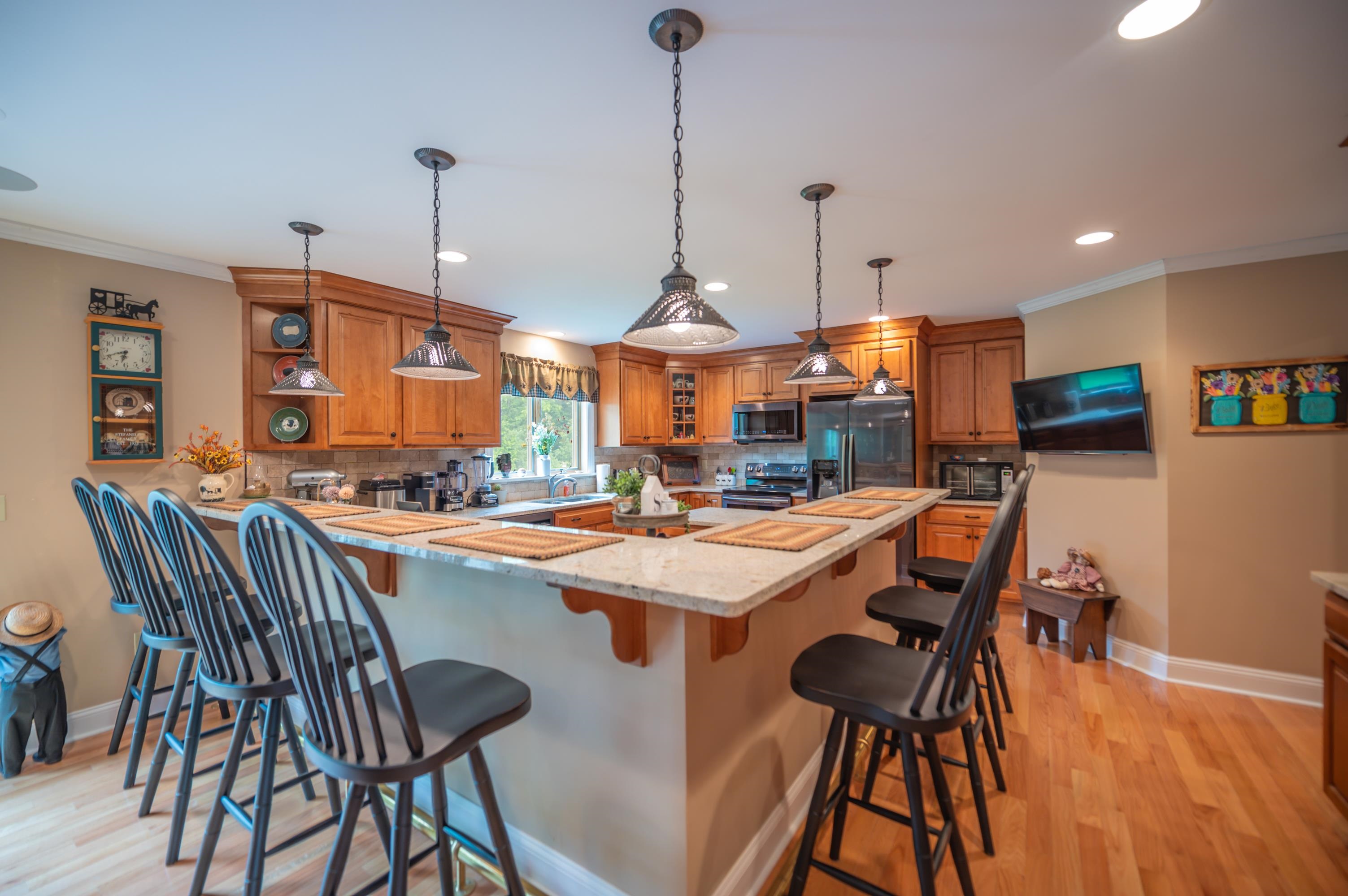 233 Poverty Row Whitingham, VT 05361 - Photo 4 of 34