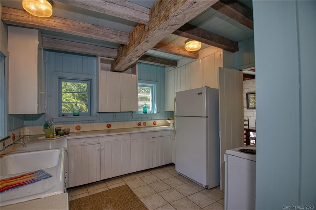 150 Overlook Circle Tryon, NC 28782 - Photo 21 of 38 Gallery Image 21