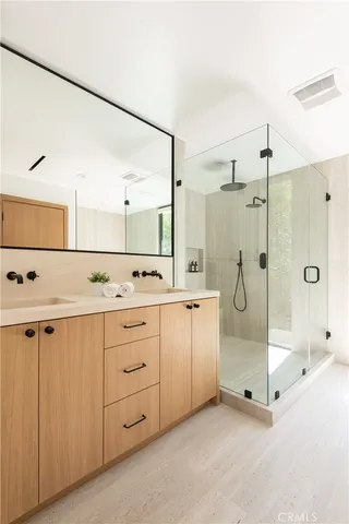 $2,995,000 | 3977 Oeste Avenue, Studio City, CA 91604