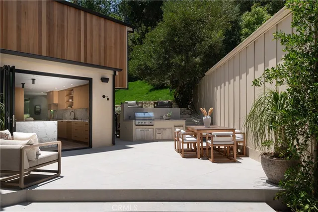 $2,995,000 | 3977 Oeste Avenue, Studio City, CA 91604