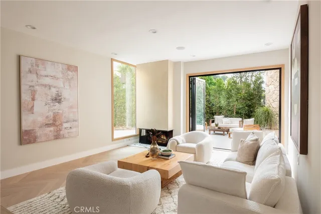 $2,995,000 | 3977 Oeste Avenue, Studio City, CA 91604
