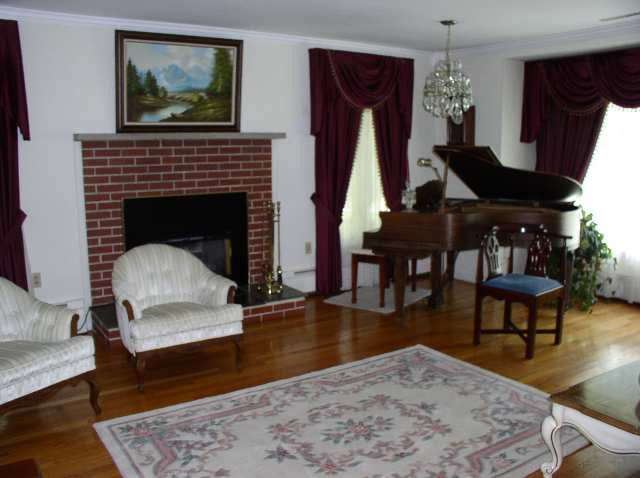 210 Forts Ferry Road Colonie, NY 12110 - Photo 8 of 12 Photo 8