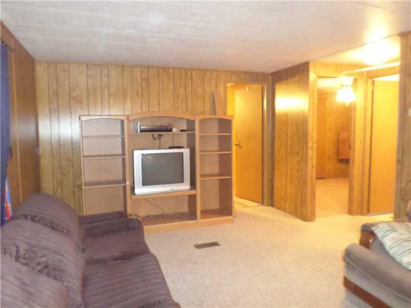 243 Country Club Road Waynesburg, PA 15370 - Photo 7 of 23 Living Room. Spacious living room