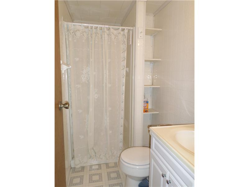 243 Country Club Road Waynesburg, PA 15370 - Photo 9 of 23 Full Bath.