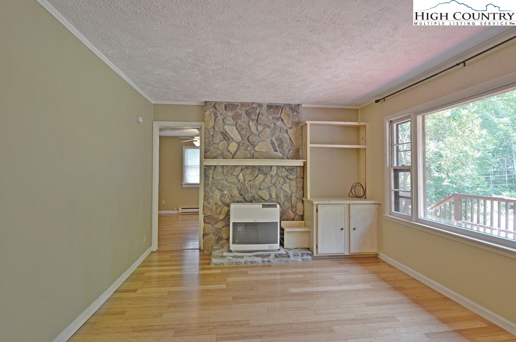 370 Homespun Hills Road Boone, NC 28607 - Photo 4 of 26 Gallery Image 4