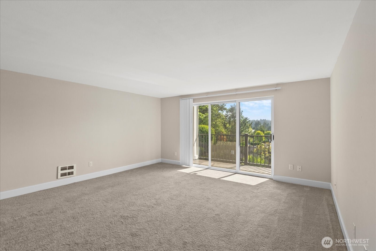 8017 234th Street Southwest, Unit 317 Edmonds, WA 98026 - Photo 10 of 39