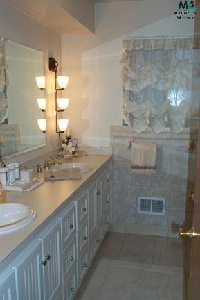 27258 Jean Road Warren, MI 48093 - Photo 8 of 9 639482-7.JPG