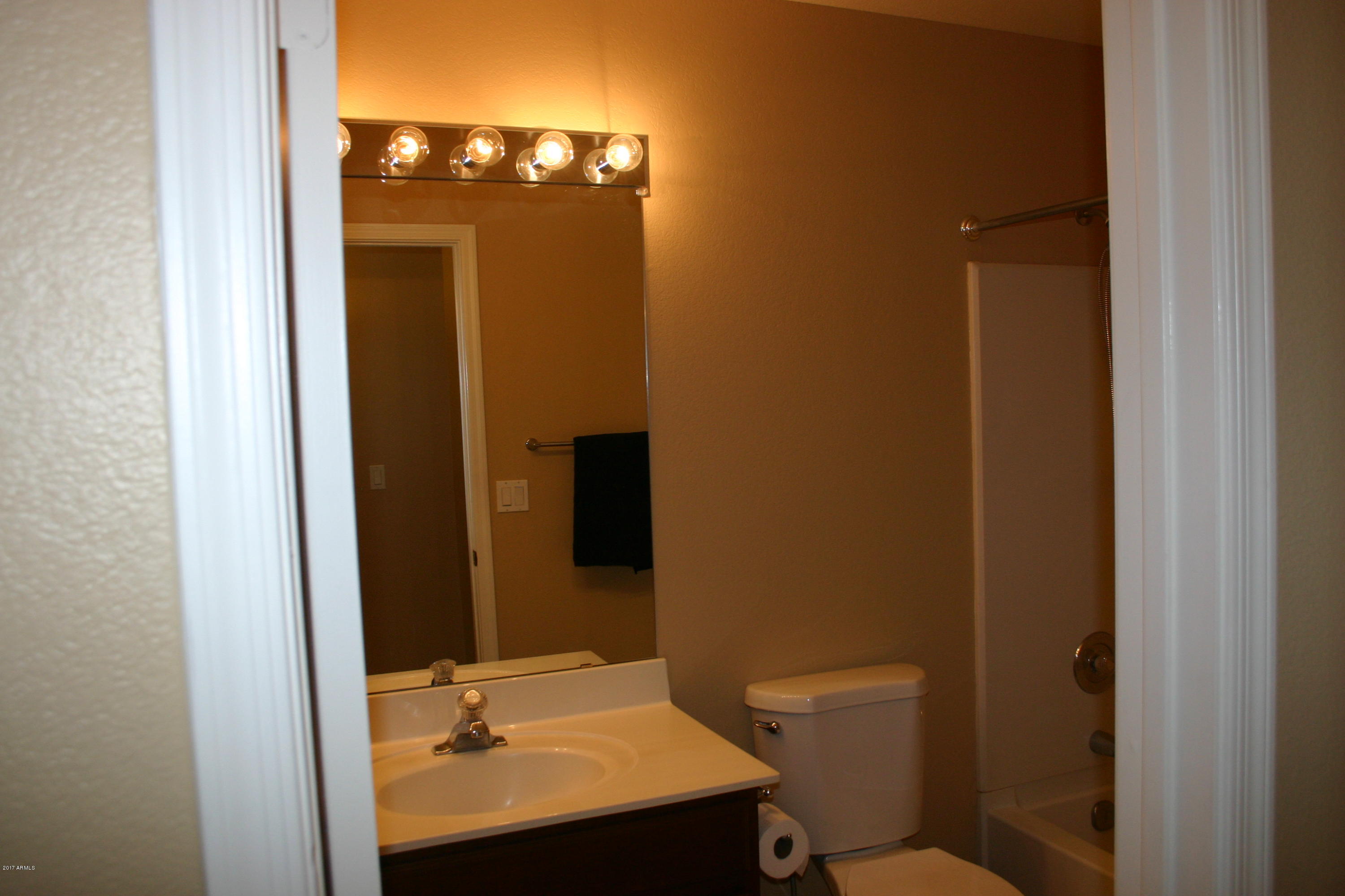 2642 East Rockledge Road Phoenix, AZ 85048 - Photo 17 of 26 2017-01-26 15.01.59