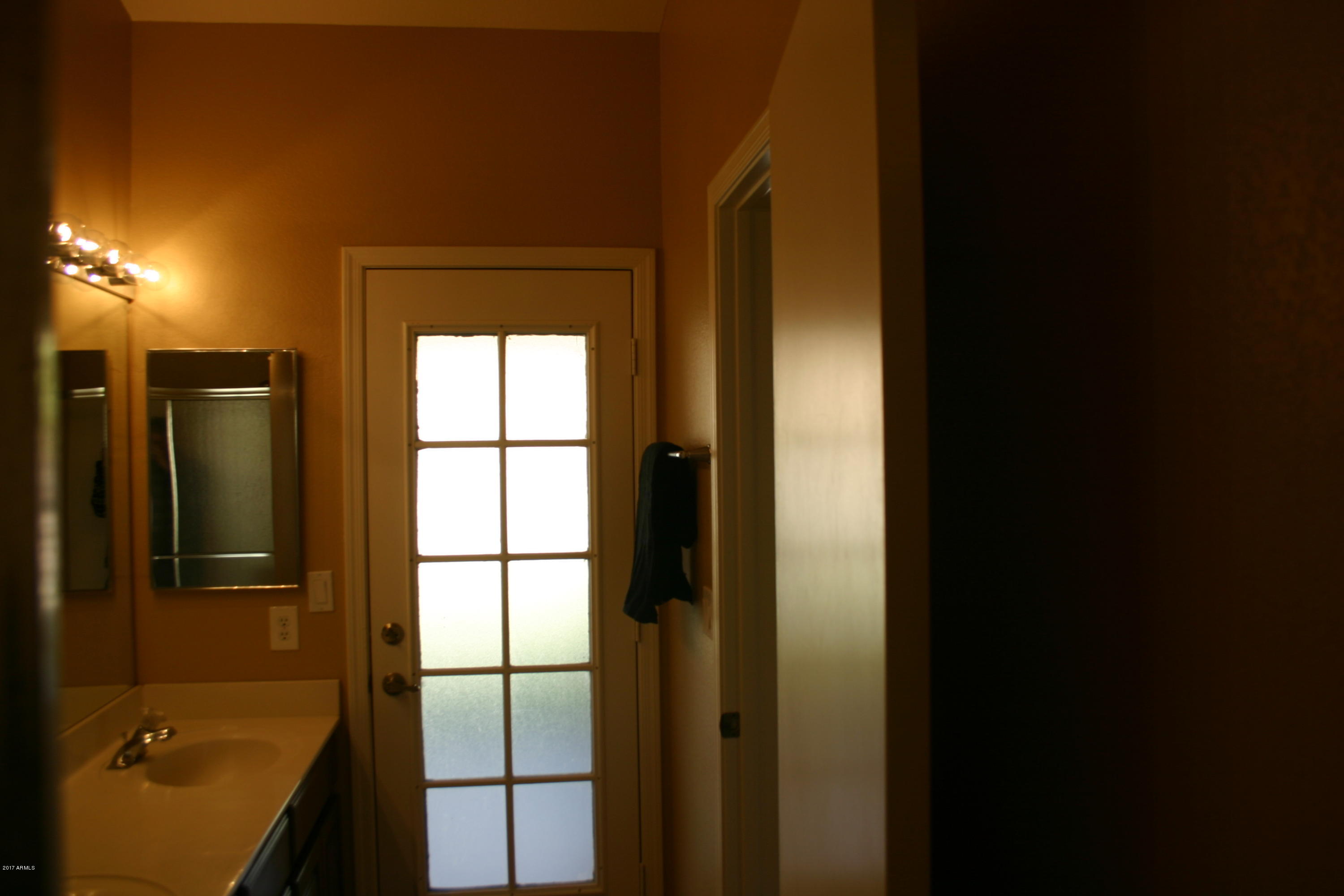 2642 East Rockledge Road Phoenix, AZ 85048 - Photo 20 of 26 2017-01-26 15.03.10