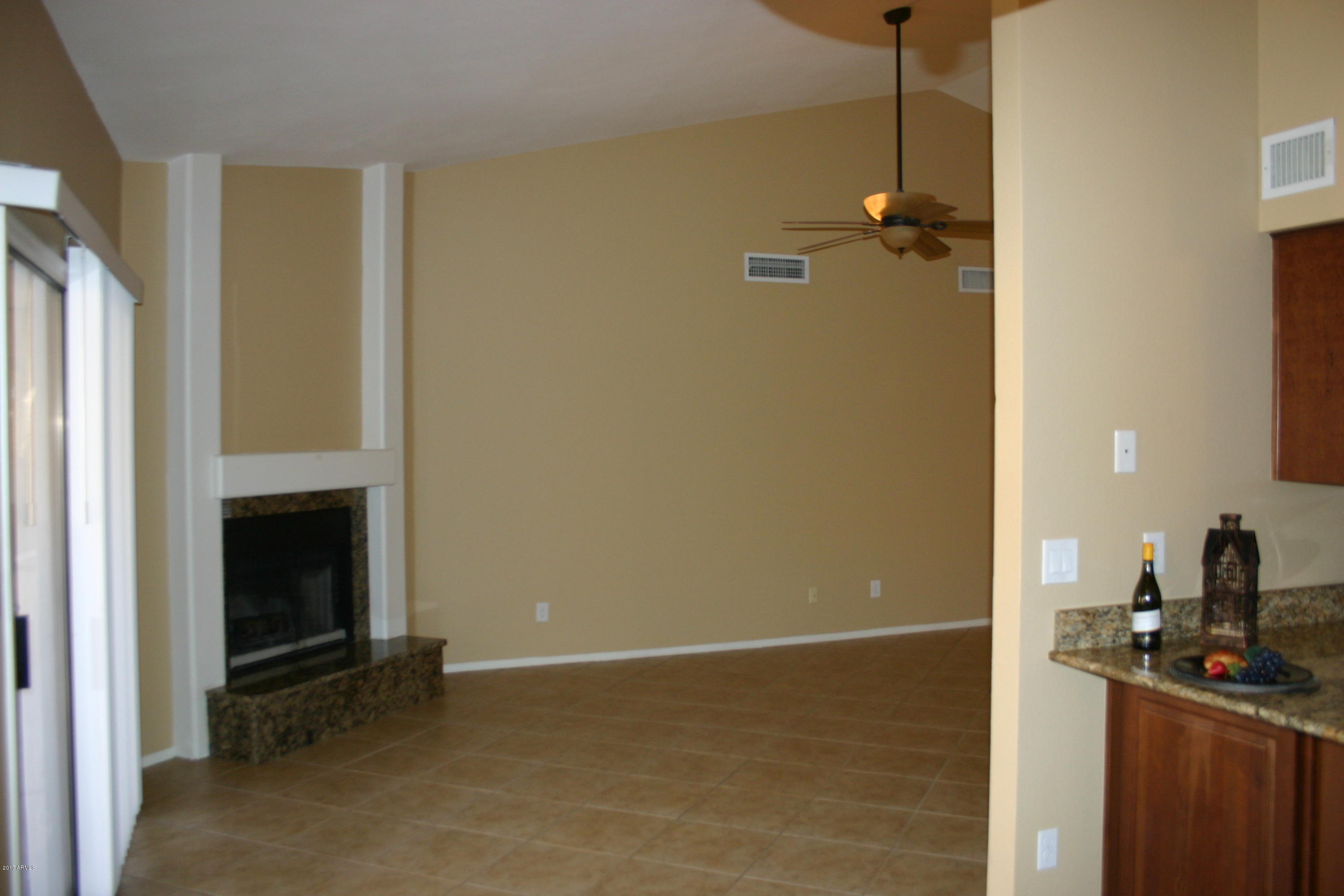2642 East Rockledge Road Phoenix, AZ 85048 - Photo 8 of 26 2017-01-26 14.59.42