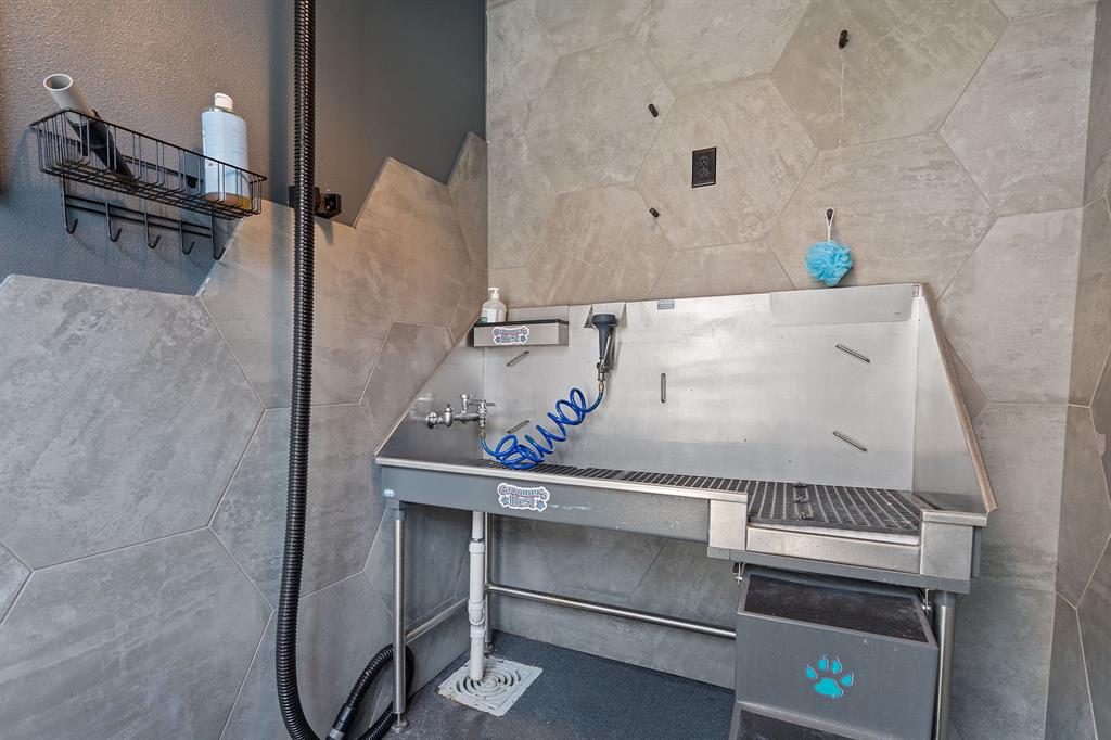4801 Springdale Road, Unit 1304 Austin, TX 78723 - Photo 28 of 32