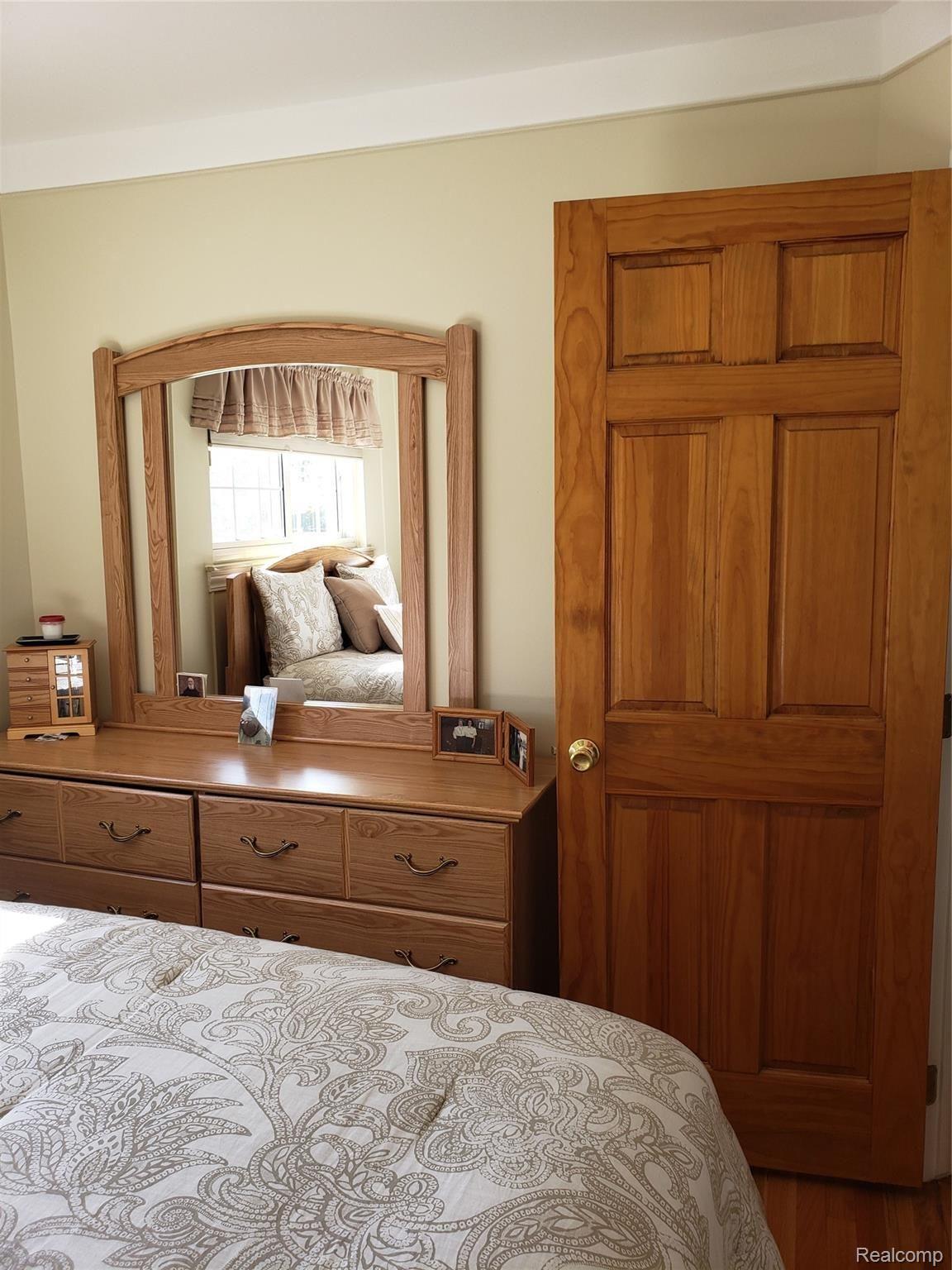 14916 Reeck Road Southgate, MI 48195 - Photo 32 of 55 bedroom 1, notice the wood doors