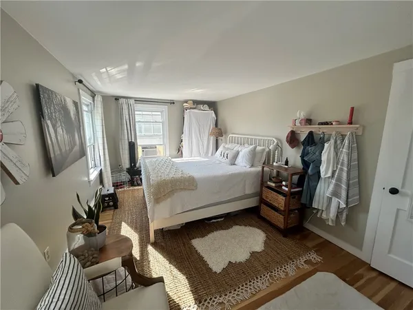 $3,600 | 84 Kay Boulevard, Newport, RI 02840