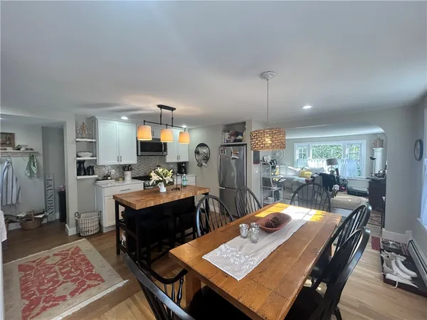 $3,600 | 84 Kay Boulevard, Newport, RI 02840