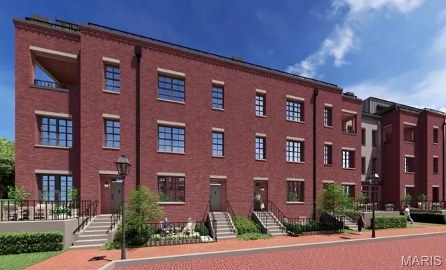 $445,000 | 1121 South Main Street, Unit 105, St. Charles, MO 63301