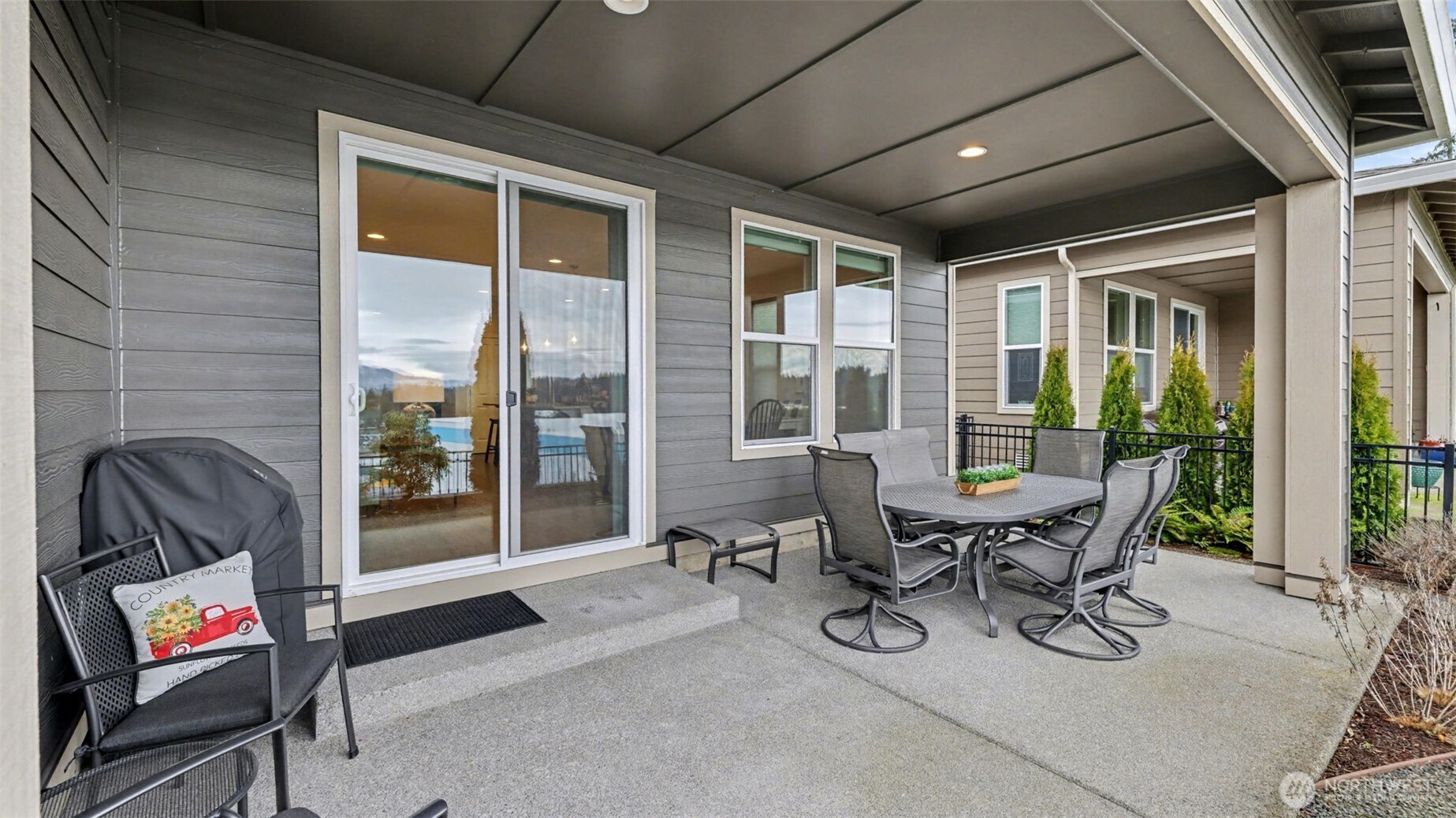 22606 Southeast 237th Street Maple Valley, WA 98038 - Photo 17 of 21