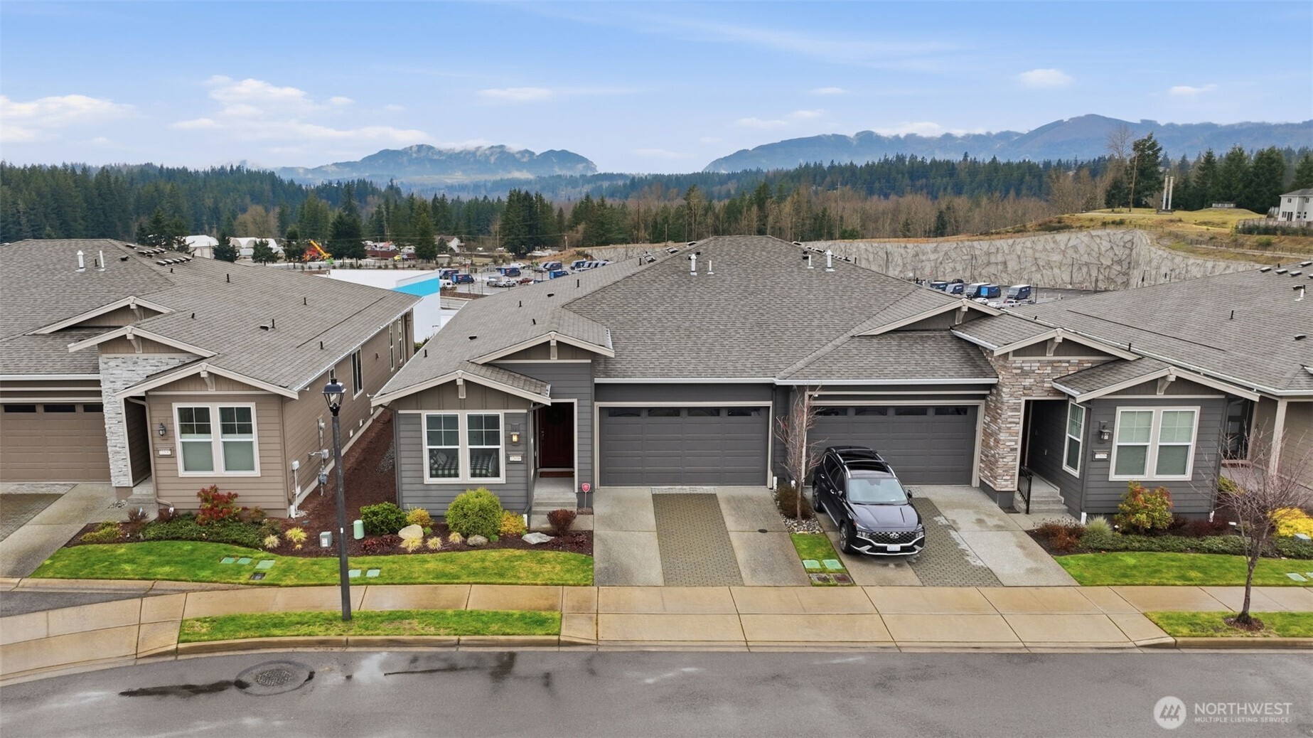 22606 Southeast 237th Street Maple Valley, WA 98038 - Photo 2 of 21