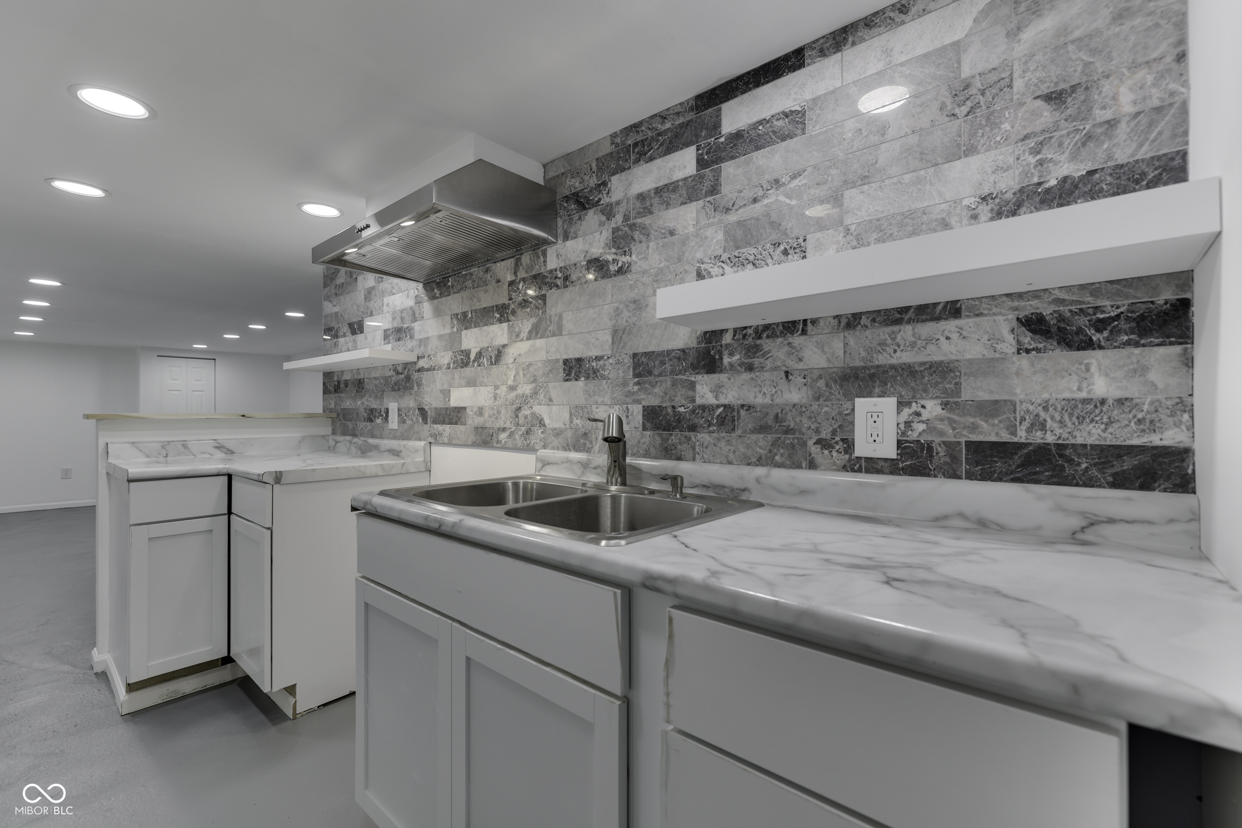 5133 Brookville Road Indianapolis, IN 46219 - Photo 42 of 50 Gallery Image 42