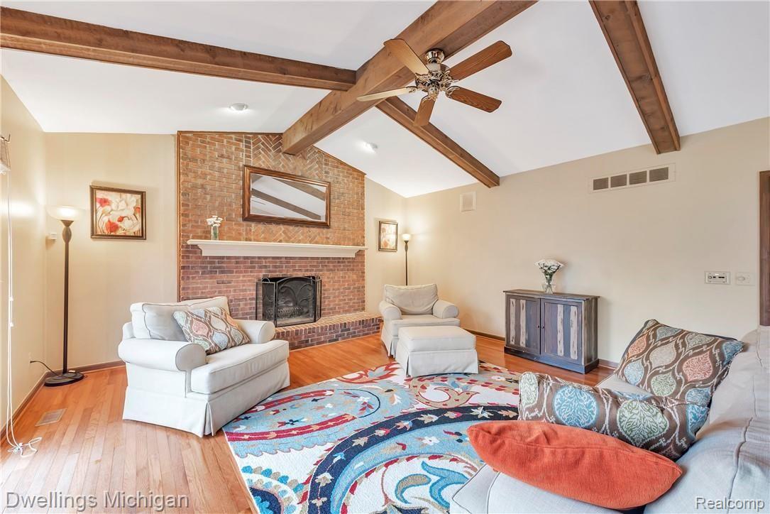 3633 Summit Ridge Drive Rochester, MI 48306 - Photo 25 of 53 3633-Summit-Ridge-Drive-Rochester-Hills-48306-windowstill-25.jpg