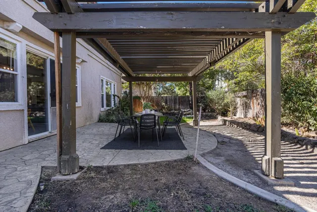 a view of a backyard with green space