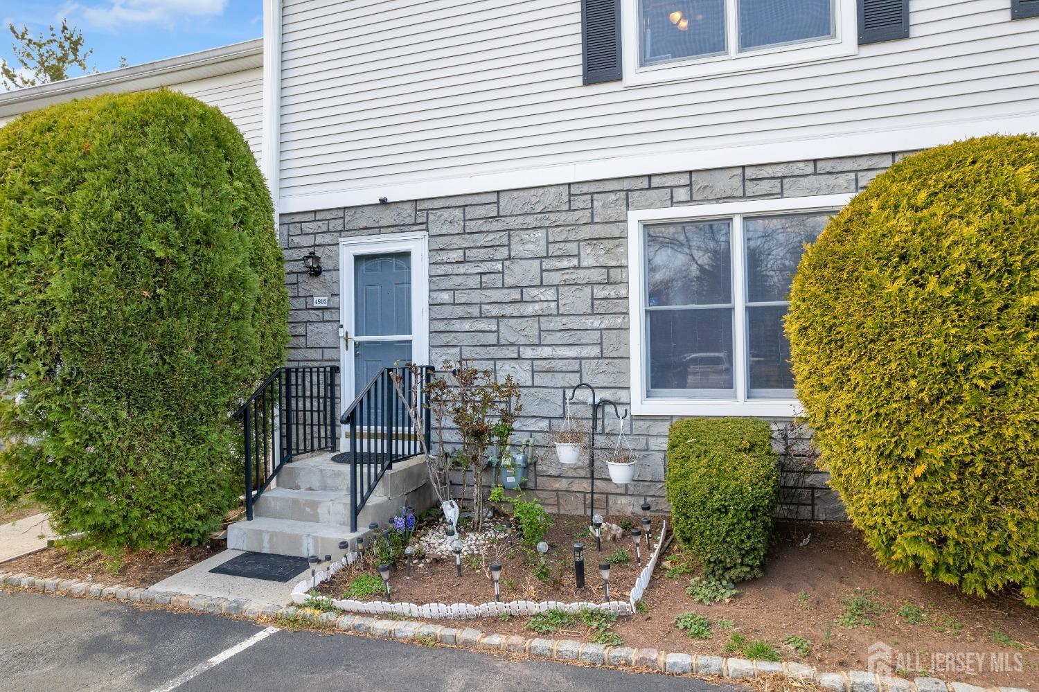 4903 Hana Road Edison, NJ 08817 - Photo 2 of 33