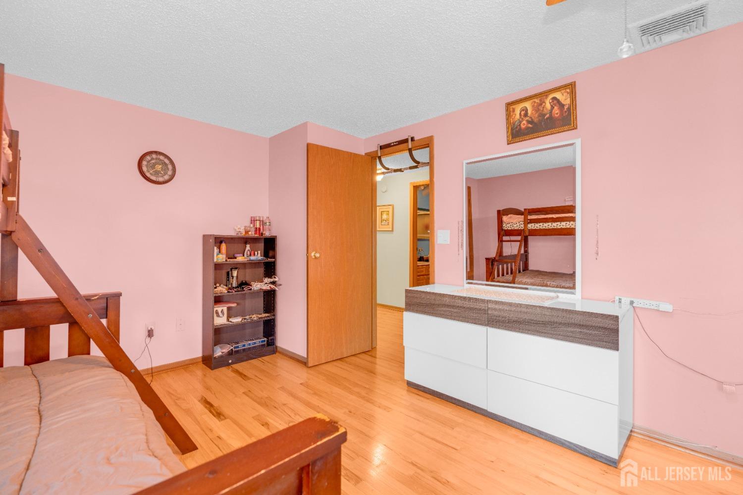 4903 Hana Road Edison, NJ 08817 - Photo 24 of 33