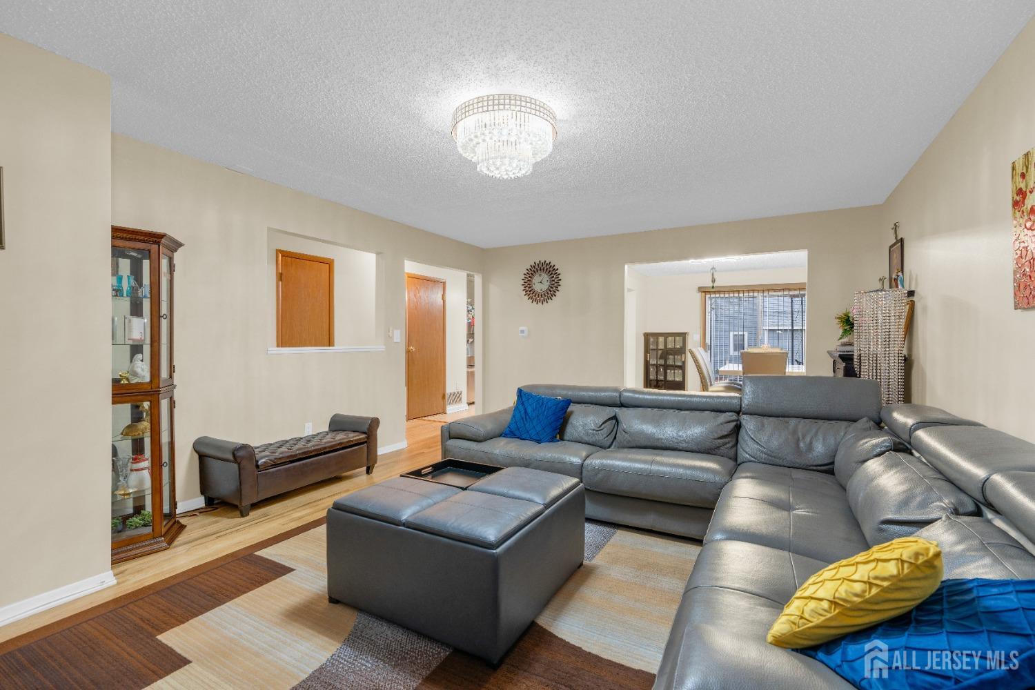 4903 Hana Road Edison, NJ 08817 - Photo 5 of 33