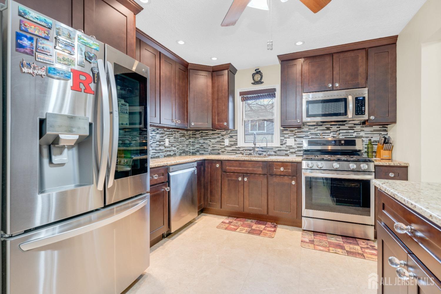 4903 Hana Road Edison, NJ 08817 - Photo 10 of 33
