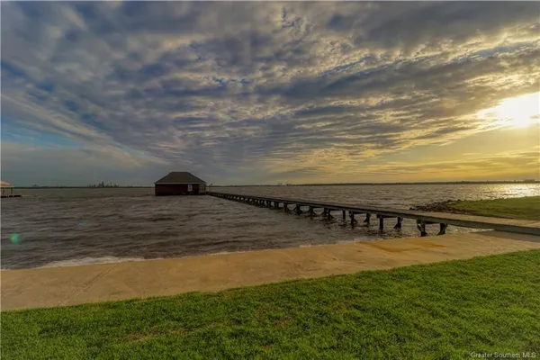 $1,193,999 | 7090 Moss Lake Lane, Sulphur, LA 70665