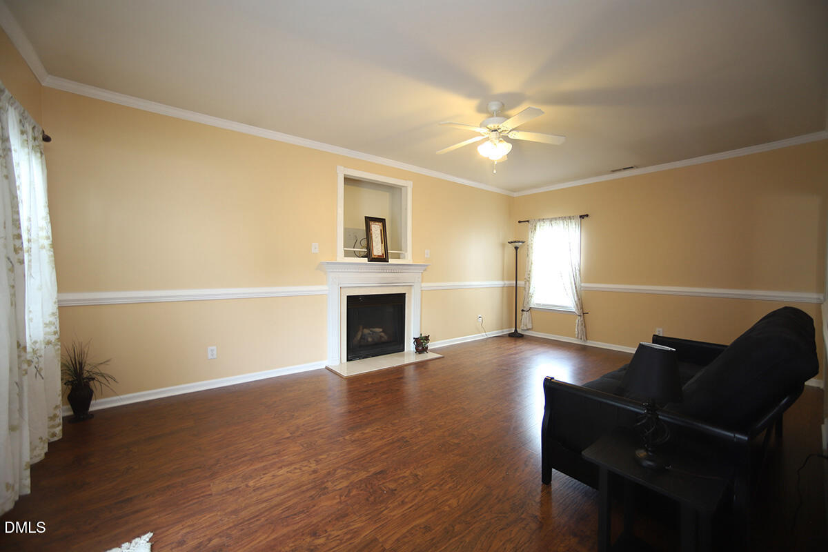 4608 Six Siblings Circle Raleigh, NC 27610 - Photo 5 of 28 4608 Six Siblings CircleI (1)