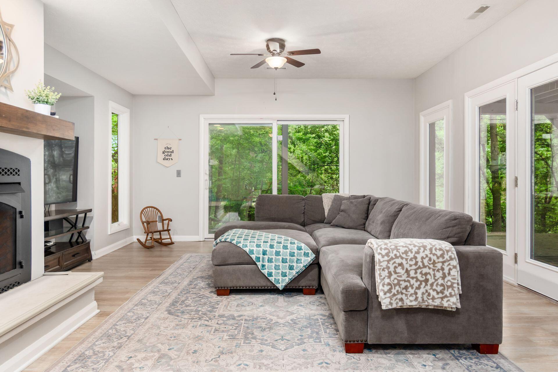 7089 Cooper Road Columbus, OH 43231 - Photo 40 of 52