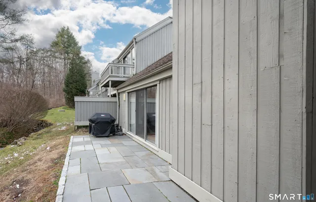 $329,000 | 98 Heritage Village, Unit A, Southbury, CT 06488