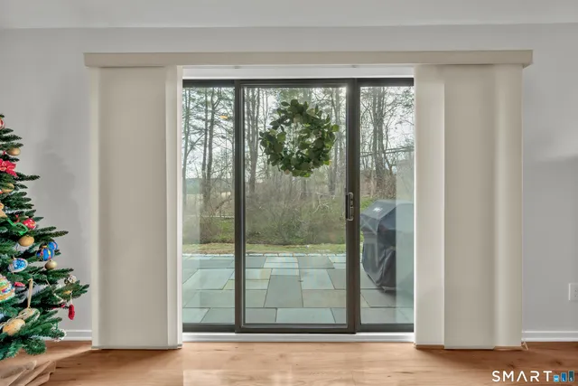 $329,000 | 98 Heritage Village, Unit A, Southbury, CT 06488