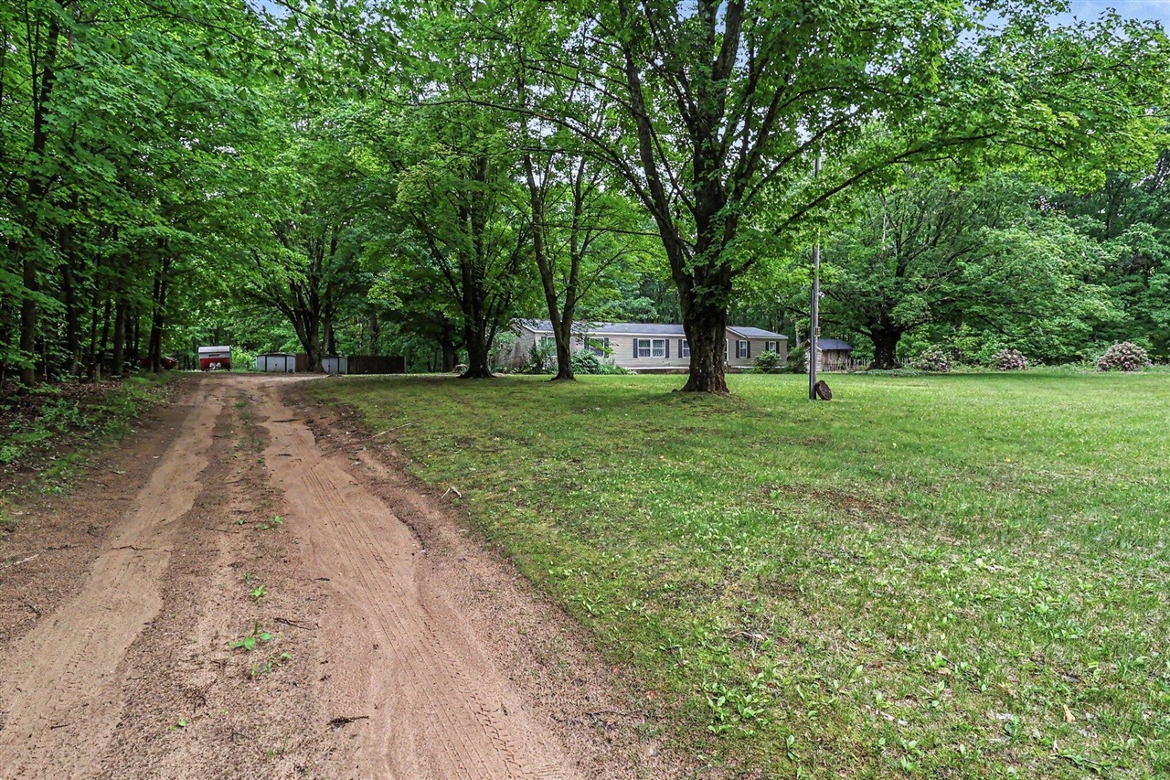 4791 East Fox Road Hart, MI 49420 - Photo 3 of 37