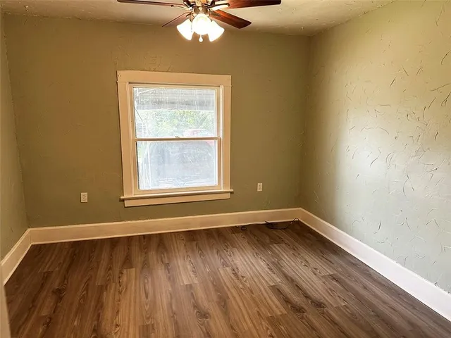 $128,900 | 549 South Cedar Avenue, Independence, MO 64053