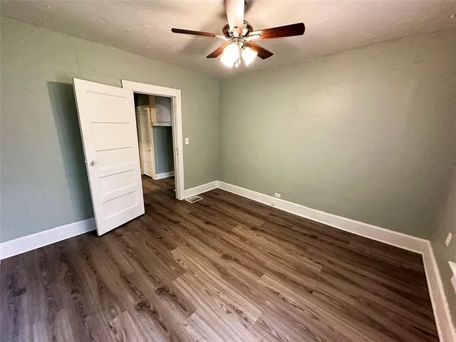 $128,900 | 549 South Cedar Avenue, Independence, MO 64053