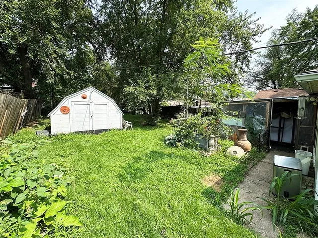 $128,900 | 549 South Cedar Avenue, Independence, MO 64053