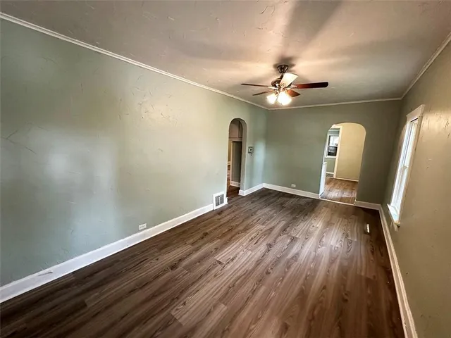 $128,900 | 549 South Cedar Avenue, Independence, MO 64053