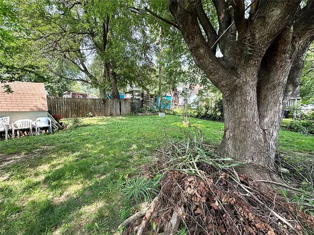 $128,900 | 549 South Cedar Avenue, Independence, MO 64053