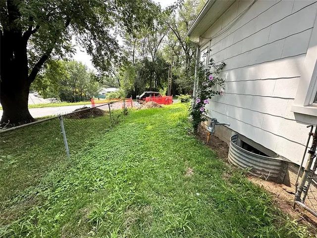 $128,900 | 549 South Cedar Avenue, Independence, MO 64053